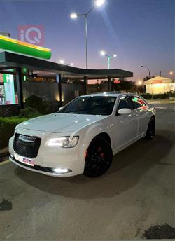 کرایسلەر 300